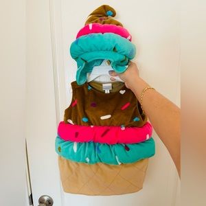 Halloween cupcake costume, 3-5 months.